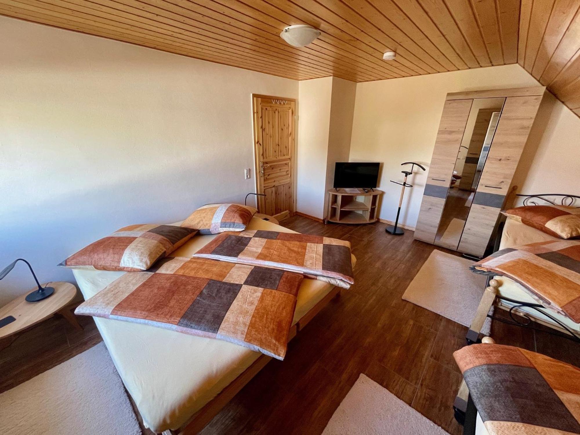 Feriendomizil Marika Apartment Kottenheim Ngoại thất bức ảnh